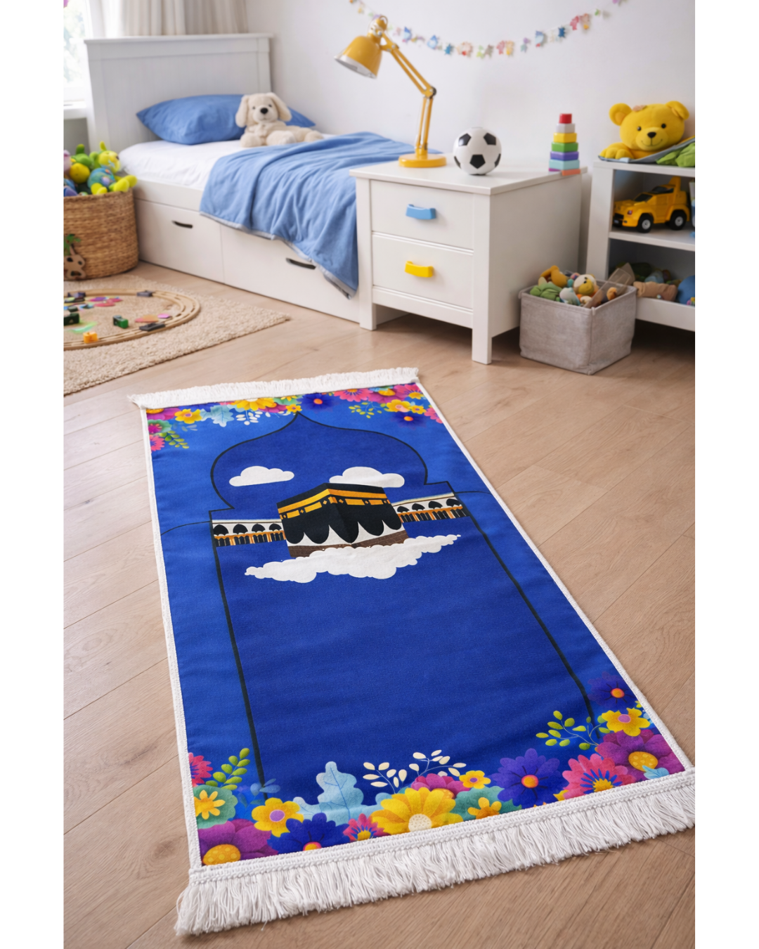 Çocuk Seccadesi Kabe desenli 40×95 cm | Dijital Baskı | Renkli & Eğitici Tasarım